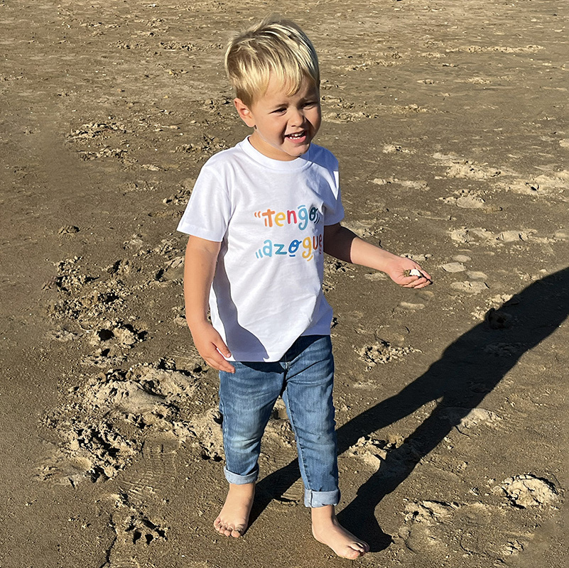 Modelo camiseta infantil Azogue